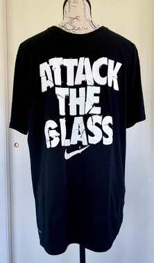 Nike Dri-Fit "Attack The Glass" Basketball Graphic T-Shirt Black Size L